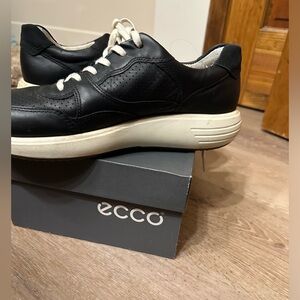 - Ecco Soft 7 Runner Worn Once Size 40